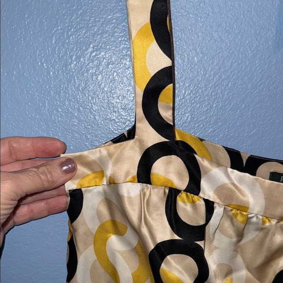 J Crew Silk Stylish Women's Top with Chain Pattern - small. B4 - Picture 2 of 4